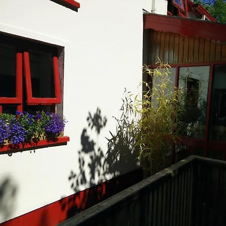 The Limehouse Nyaraló *